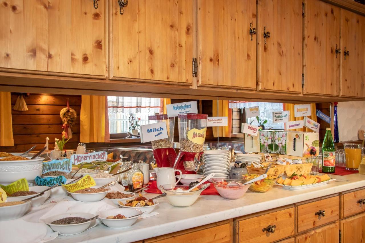 Fruehstuecks- Pension Sonnblickhof Раурис Екстериор снимка