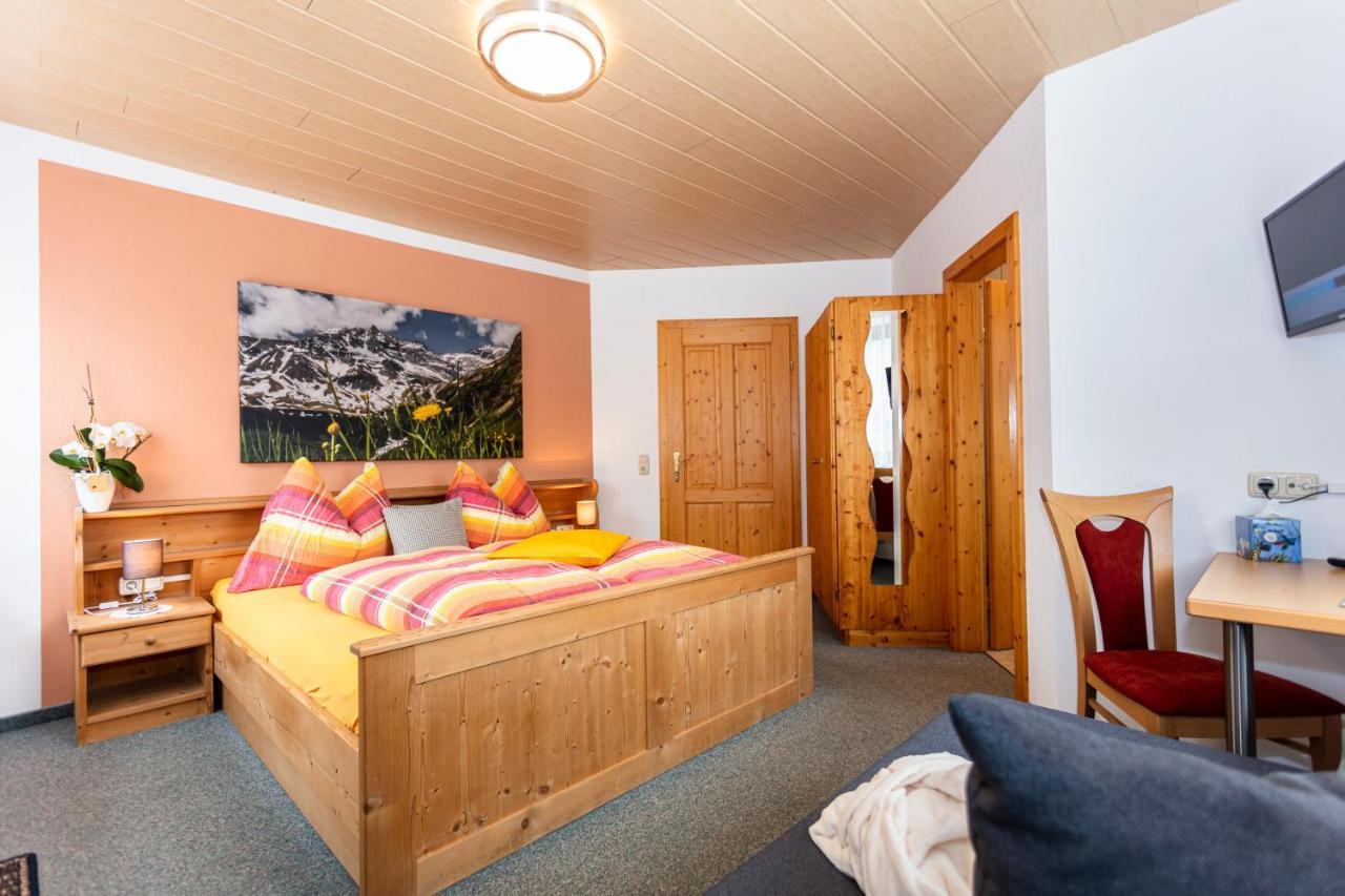 Fruehstuecks- Pension Sonnblickhof Раурис Екстериор снимка