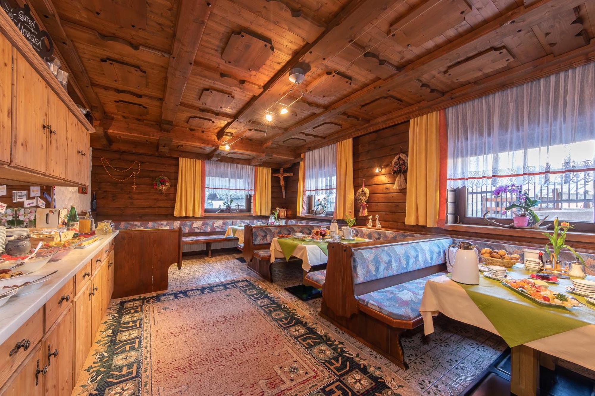 Fruehstuecks- Pension Sonnblickhof Раурис Екстериор снимка