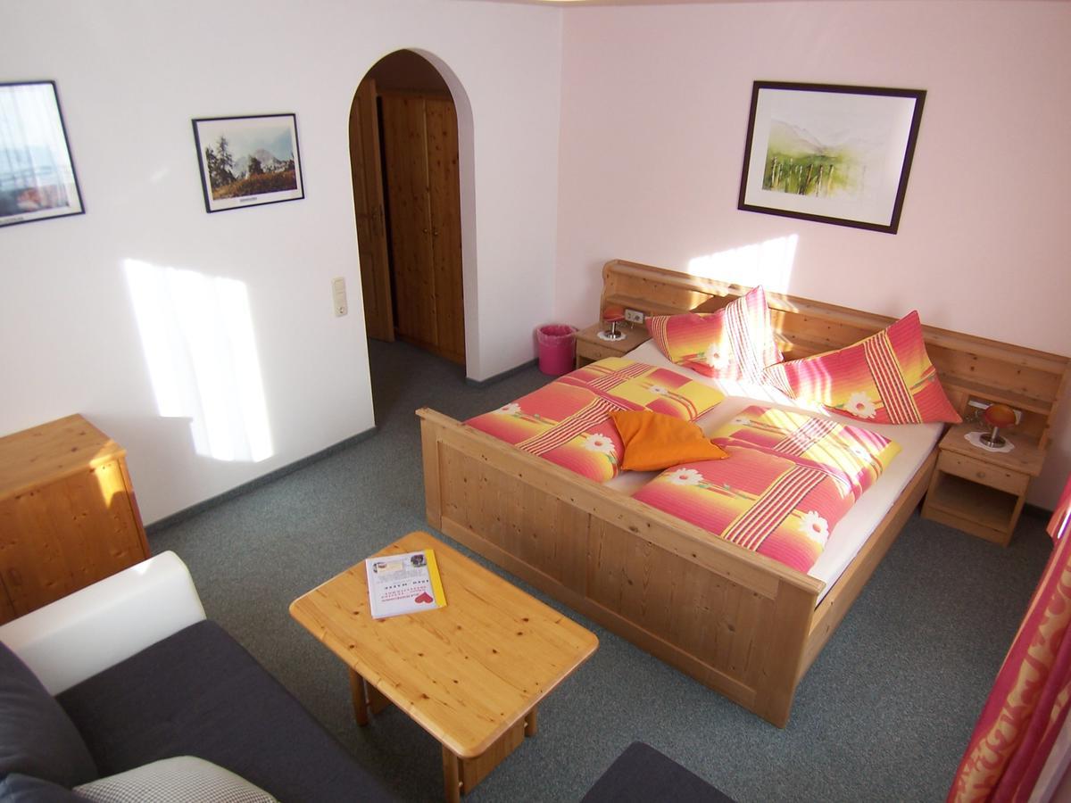 Fruehstuecks- Pension Sonnblickhof Раурис Екстериор снимка